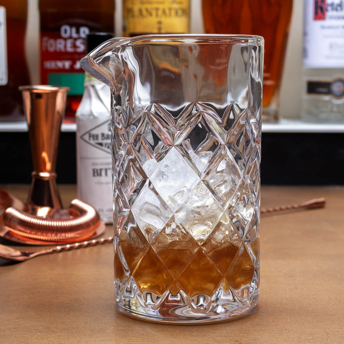 BarConic® 651ml (22 oz) Diamond Pattern Mixing Glass